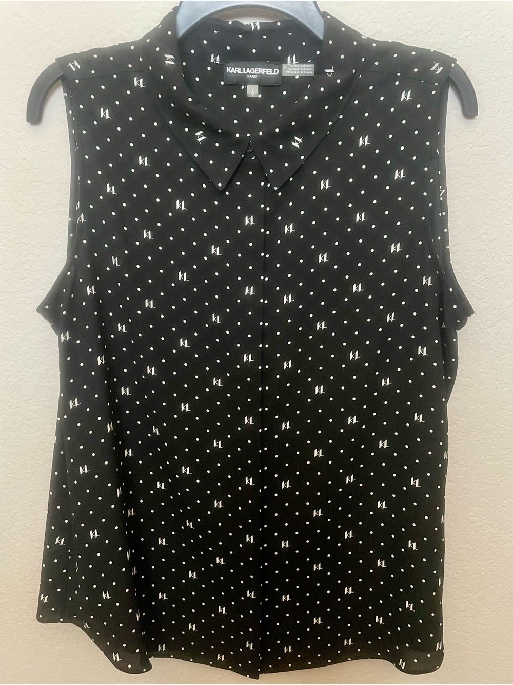 Karl Lagerfeld Black Sleeveless Dot & KL Logo Button-Up Blouse